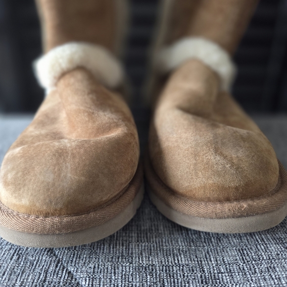 UGG Carter Womens Chestnut Sheepskin Boots Size 5 - Picture 7 of 11